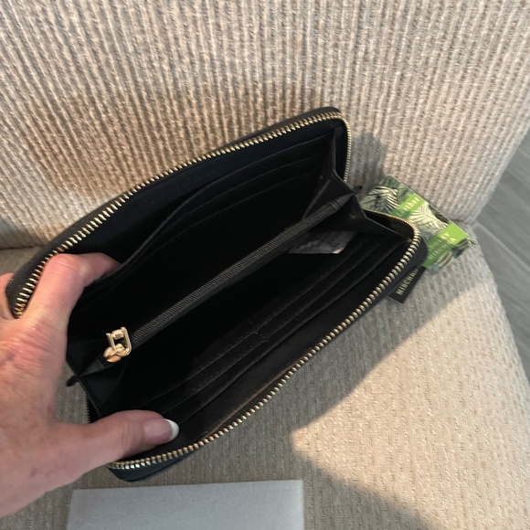 Badgley Mischka Long Wallet - Picture 10 of 11